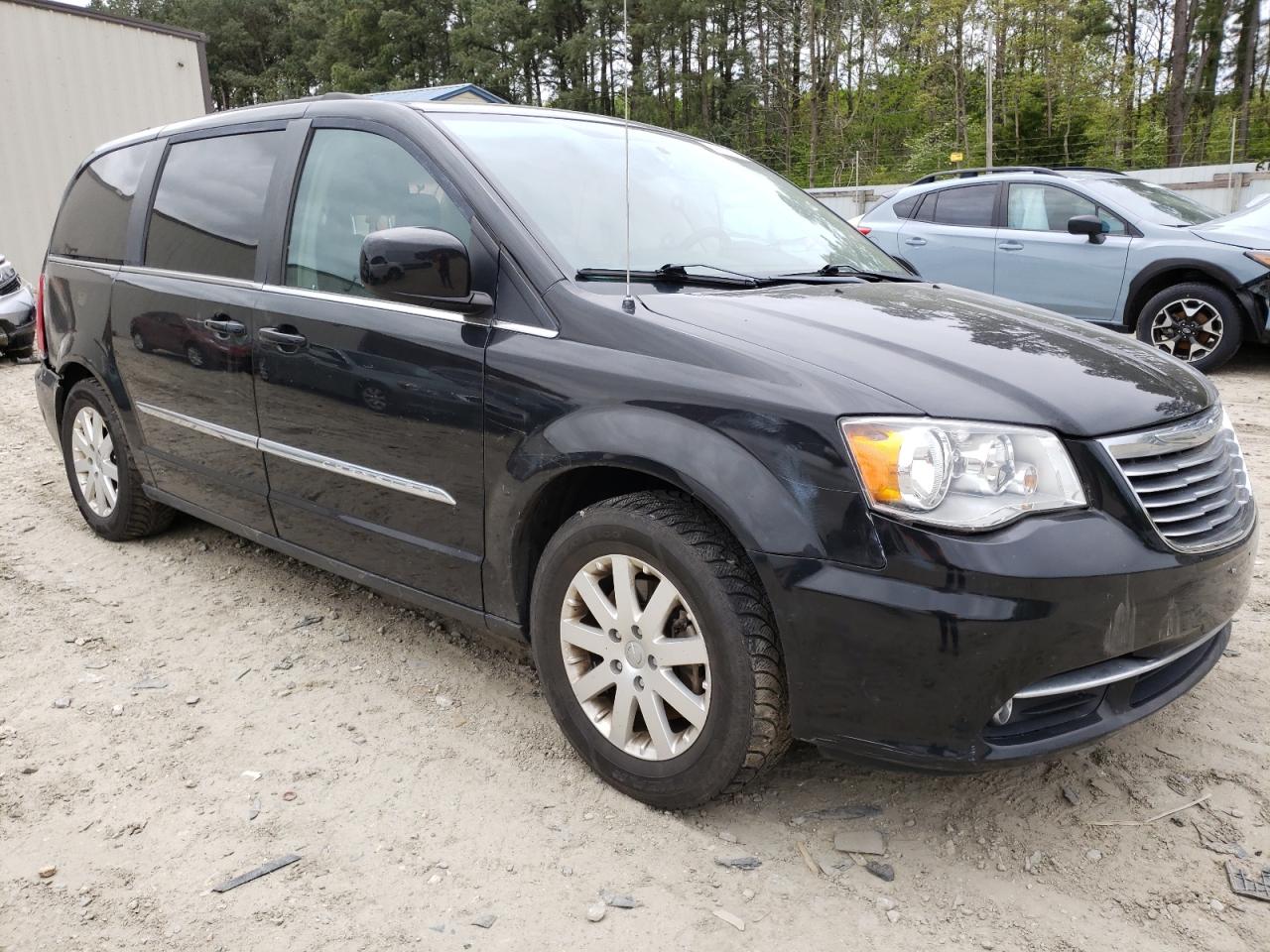 CHRYSLER TOWN & COU 2016 with VIN 2C4RC1BG5GR247450 - Photo from auction