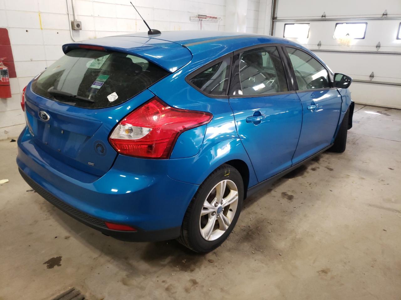 Photo 4 from auction – 2012 FORD FOCUS SE with VIN 1FAHP3K22CL273559