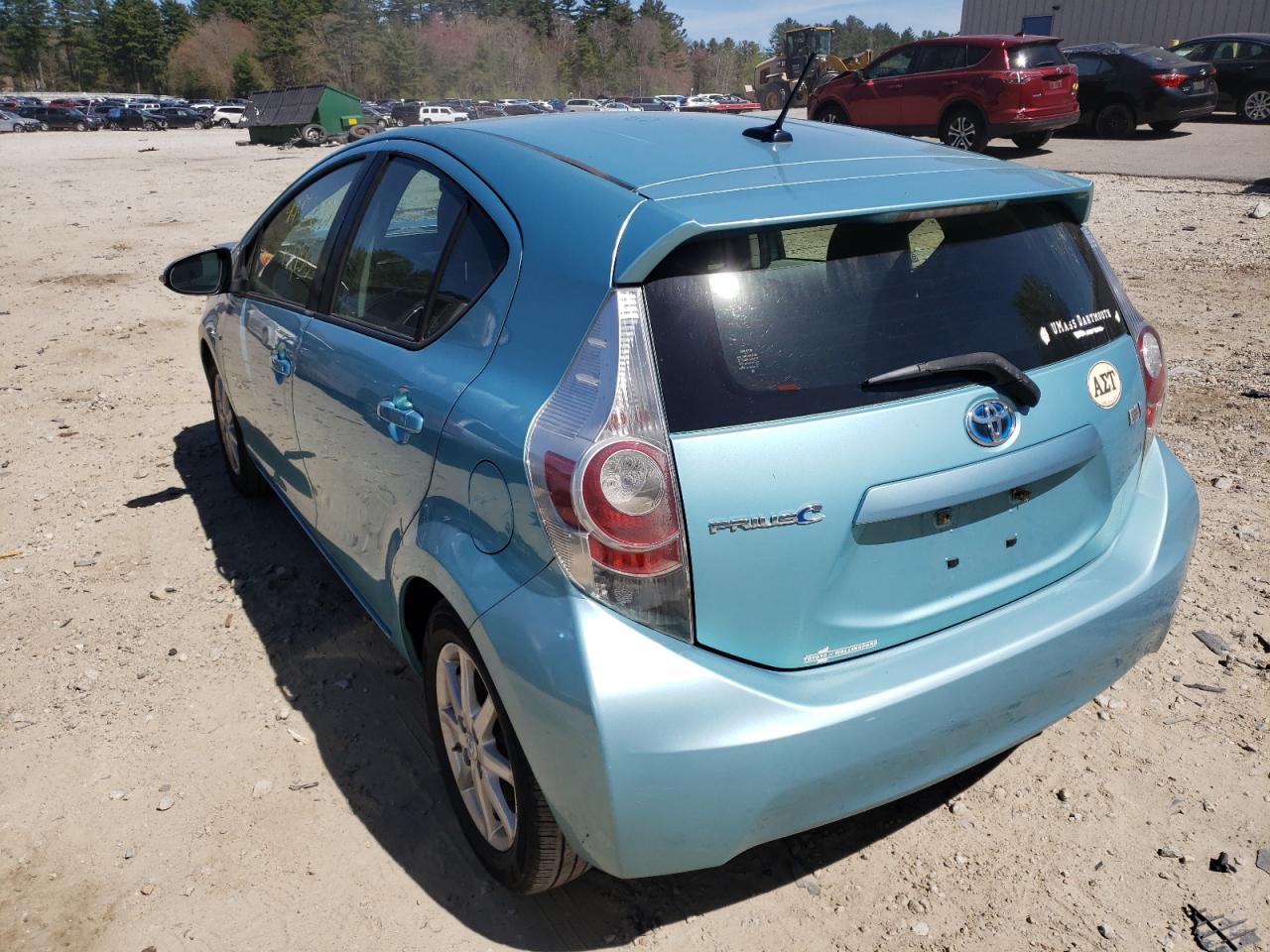 Photo 3 from auction – 2012 TOYOTA PRIUS C with VIN JTDKDTB32C1011778
