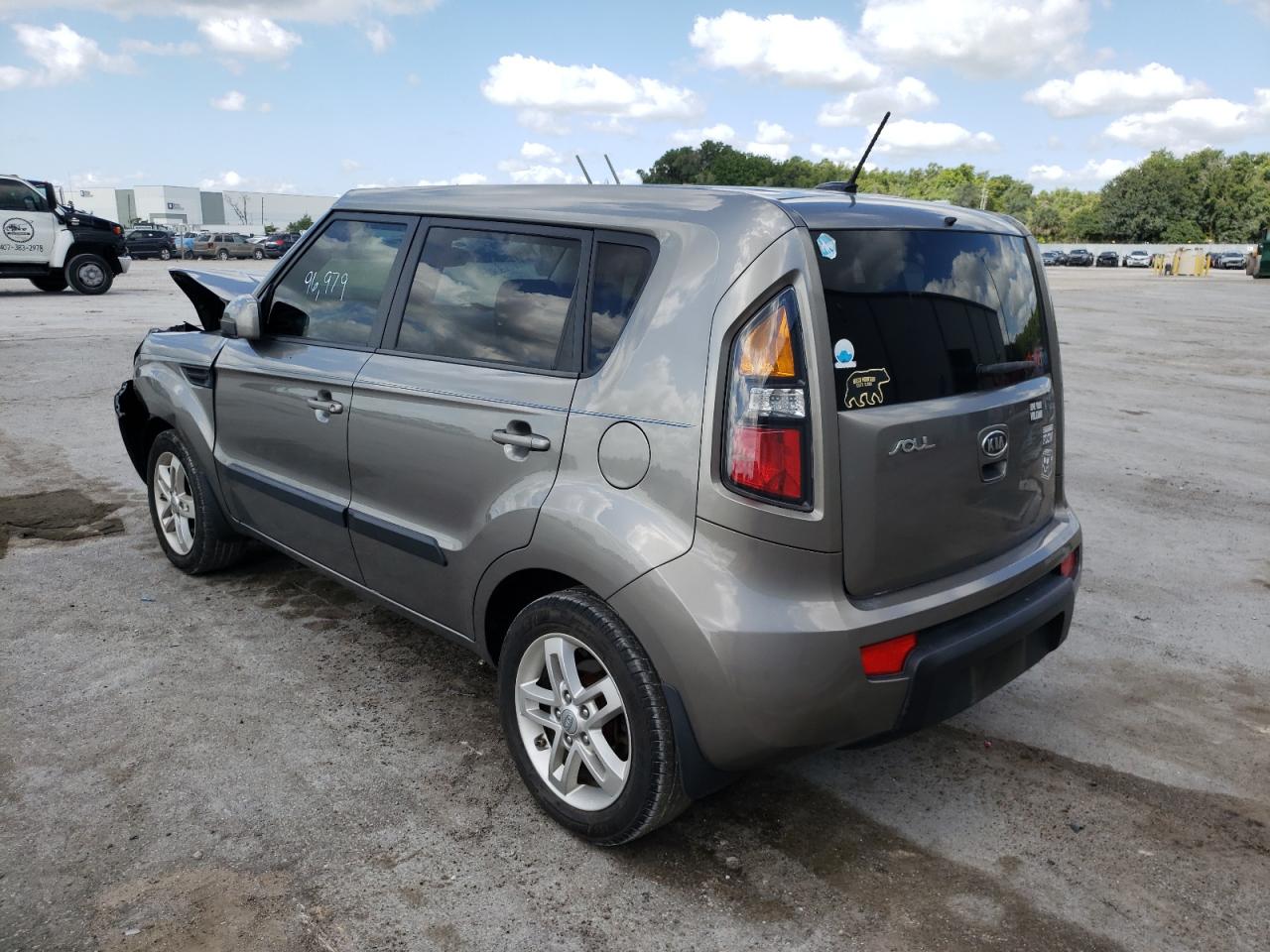 Photo 3 from auction – 2011 KIA SOUL + with VIN KNDJT2A24B7288512