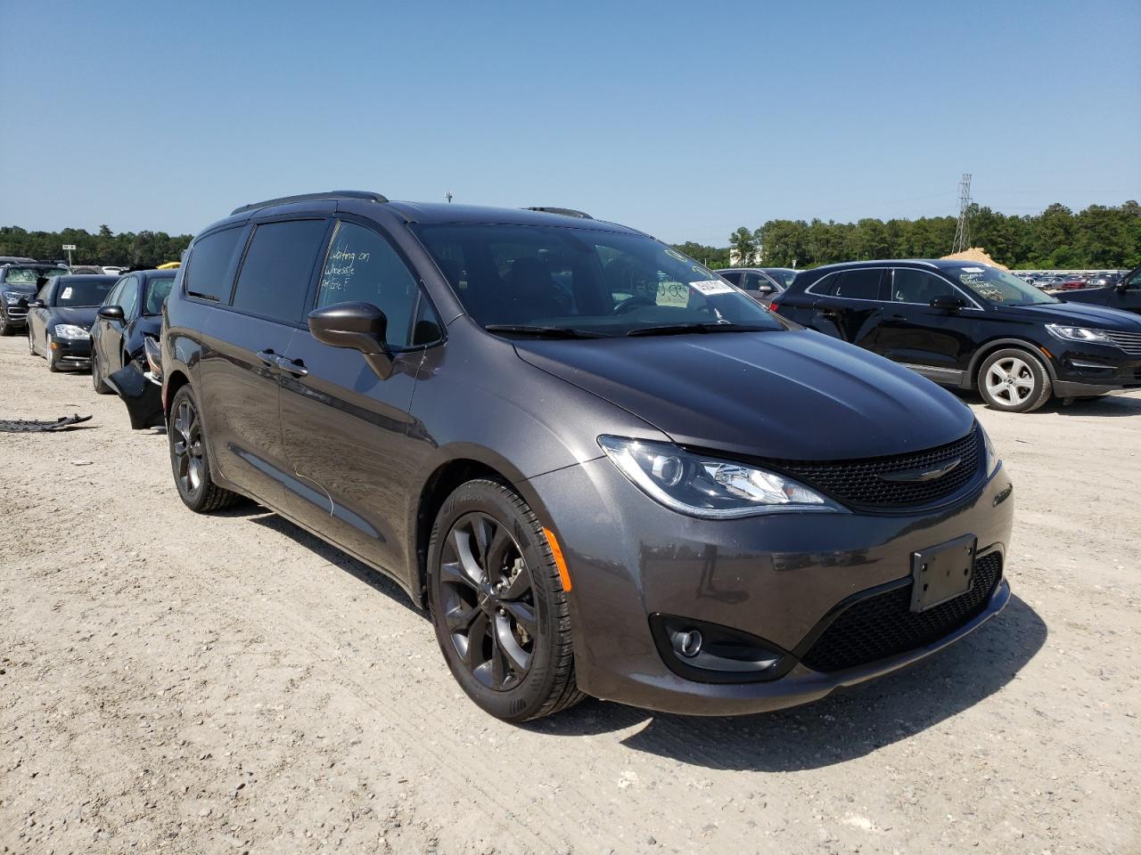 CHRYSLER PACIFICA T 2018 con VIN 2C4RC1EGXJR193341 - Foto de la subasta