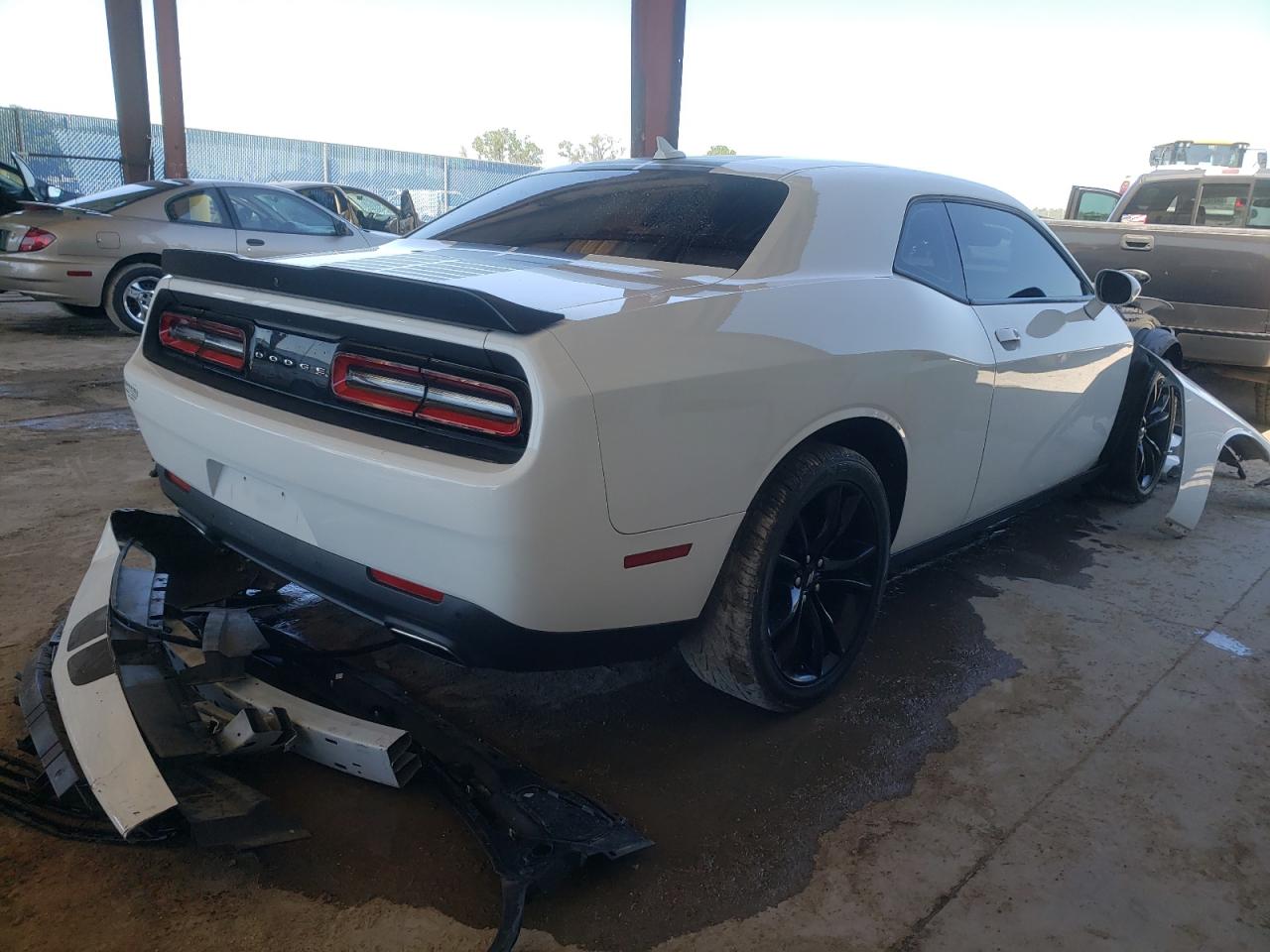Photo 4 from auction – 2017 DODGE CHALLENGER with VIN 2C3CDZAG2HH666290