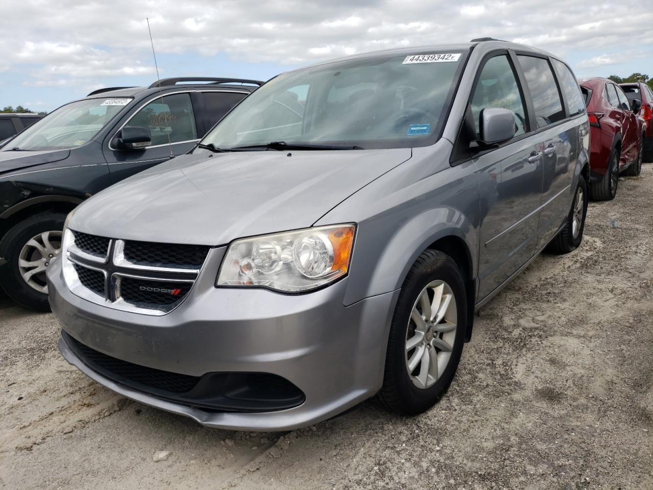 Photo 2 from auction – 2013 DODGE GRAND CARA with VIN 2C4RDGCGXDR601022