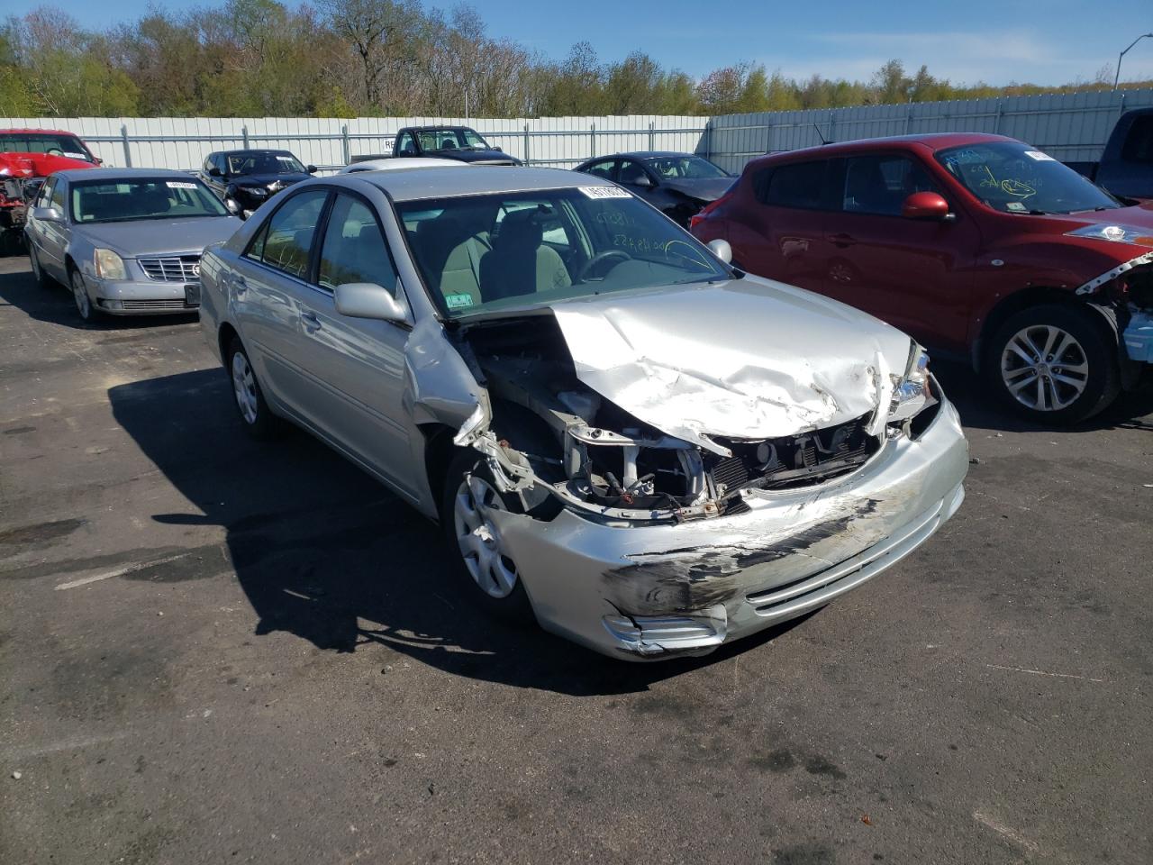 TOYOTA CAMRY LE 2004 with VIN 4T1BE32K74U886578 - Photo from auction
