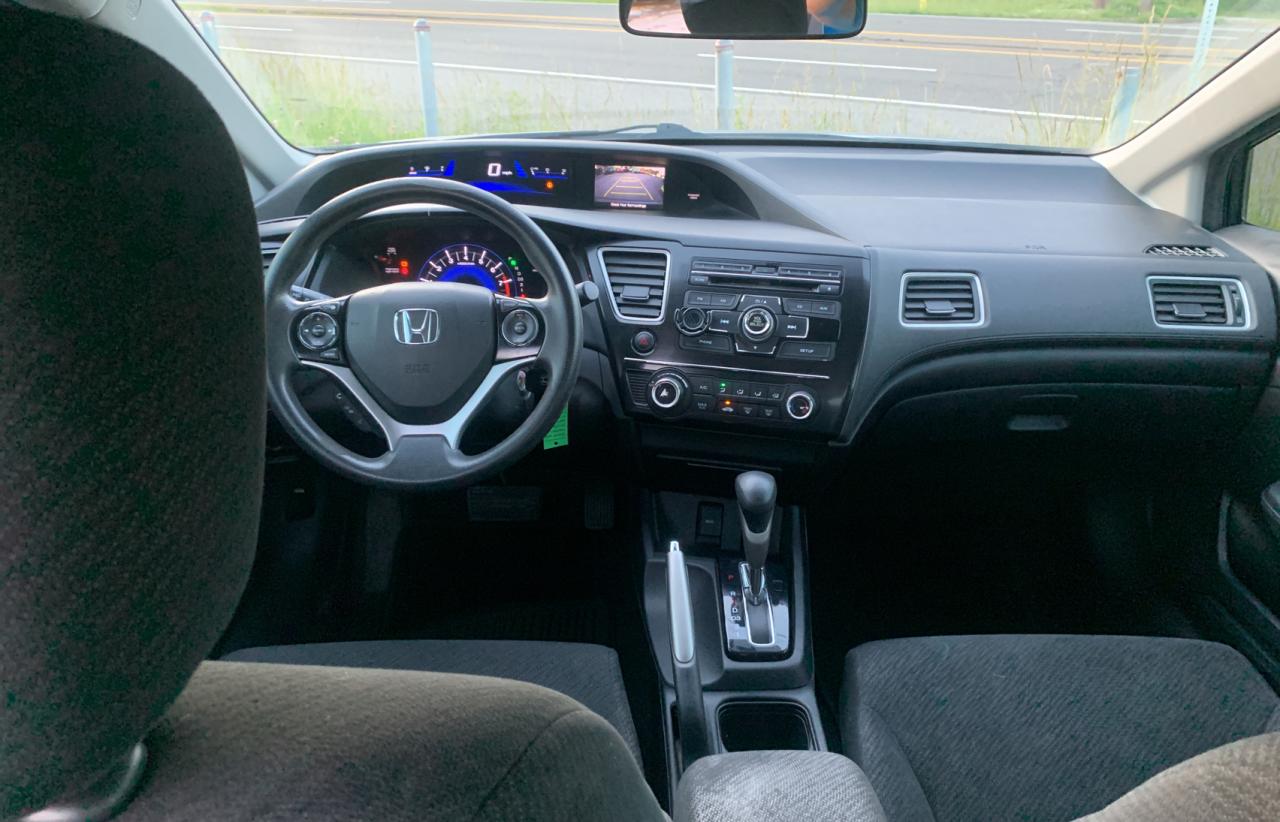 Photo 9 from auction – 2013 HONDA CIVIC LX with VIN 2HGFB2F56DH569781