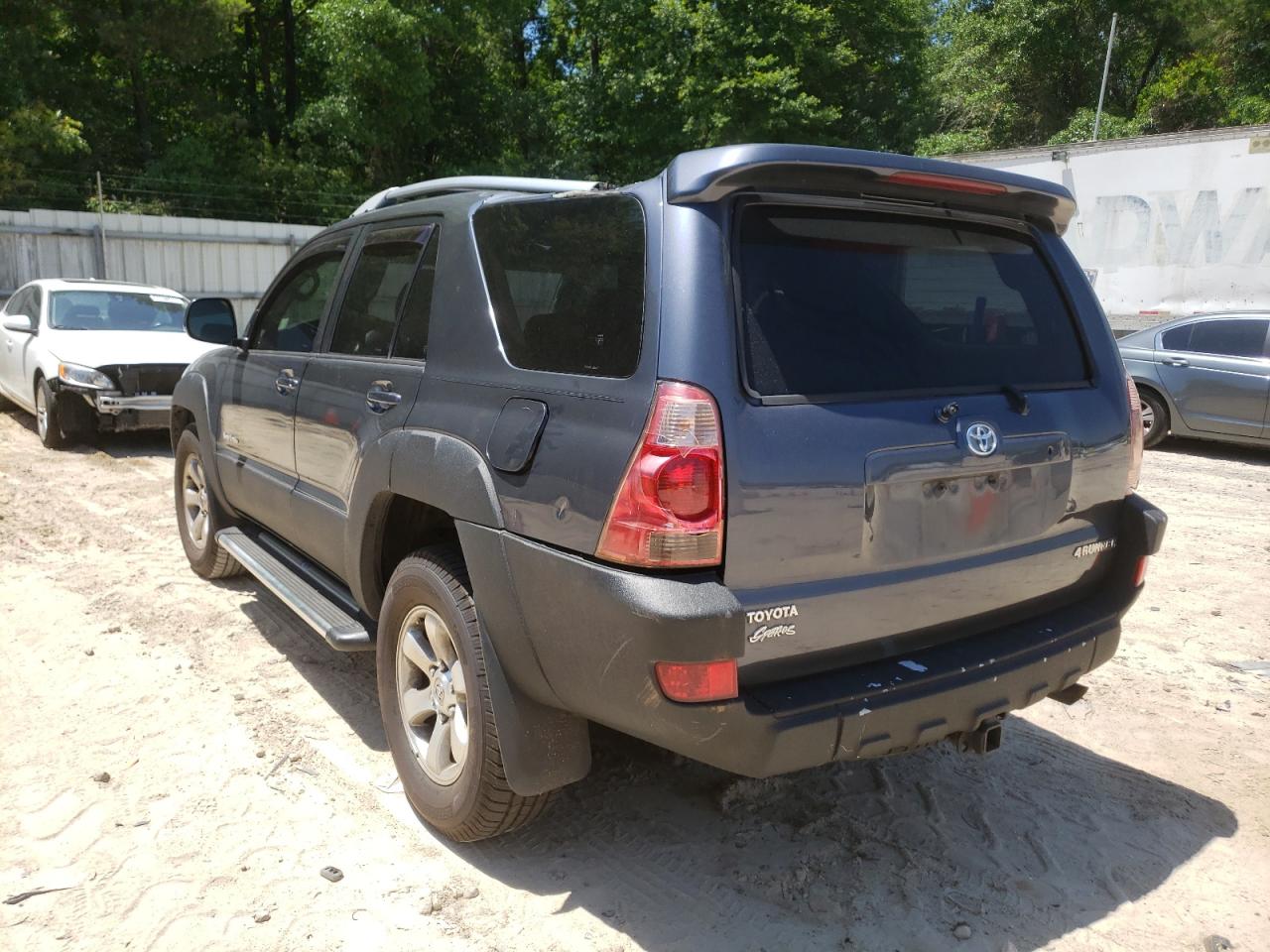Photo 3 from auction – 2003 TOYOTA 4RUNNER SR with VIN JTEZT14R430008647