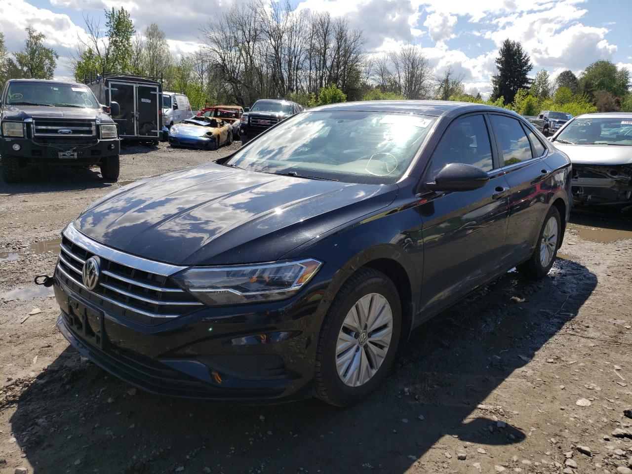 Photo 2 from auction – 2019 VOLKSWAGEN JETTA with VIN 3VWCB7BU9KM275170