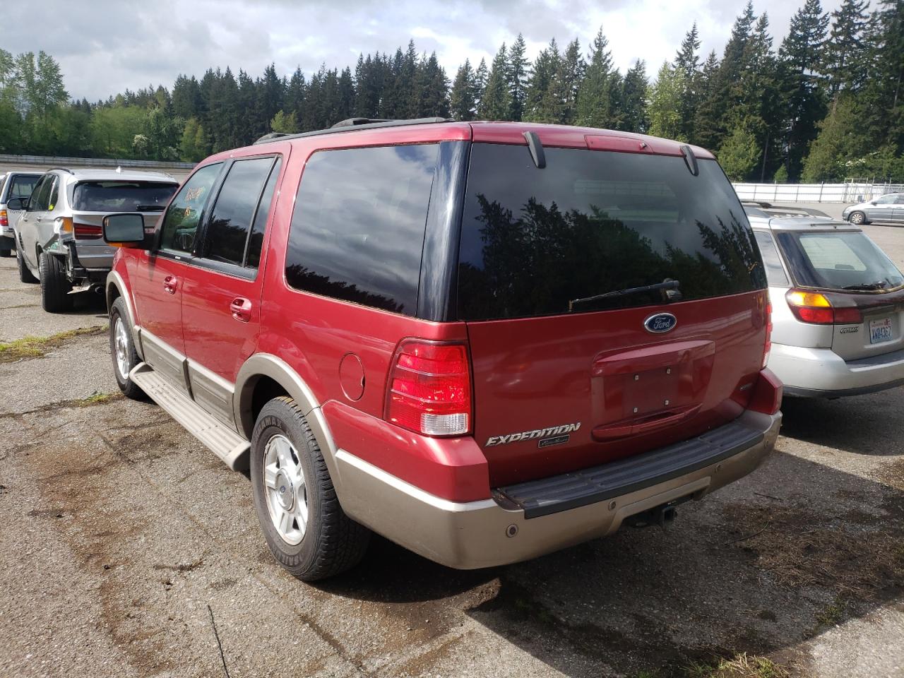 Photo 3 from auction – 2004 FORD EXPEDITION with VIN 1FMFU18L44LA68062