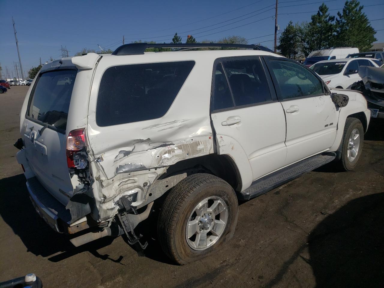 Foto 4 de la subasta – 2004 TOYOTA 4RUNNER SR con VIN JTEBU14R348014490