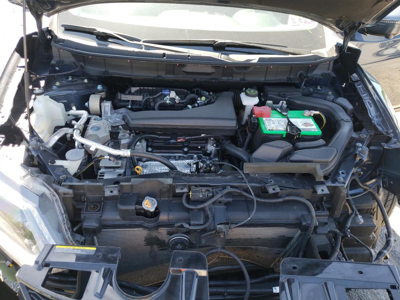 Photo 17 from auction – 2016 NISSAN ROGUE S with VIN KNMAT2MV6GP633519