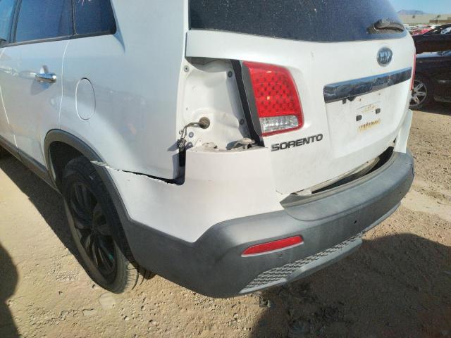 Photo 9 from auction – 2011 KIA SORENTO EX with VIN 5XYKU4A20BG039740