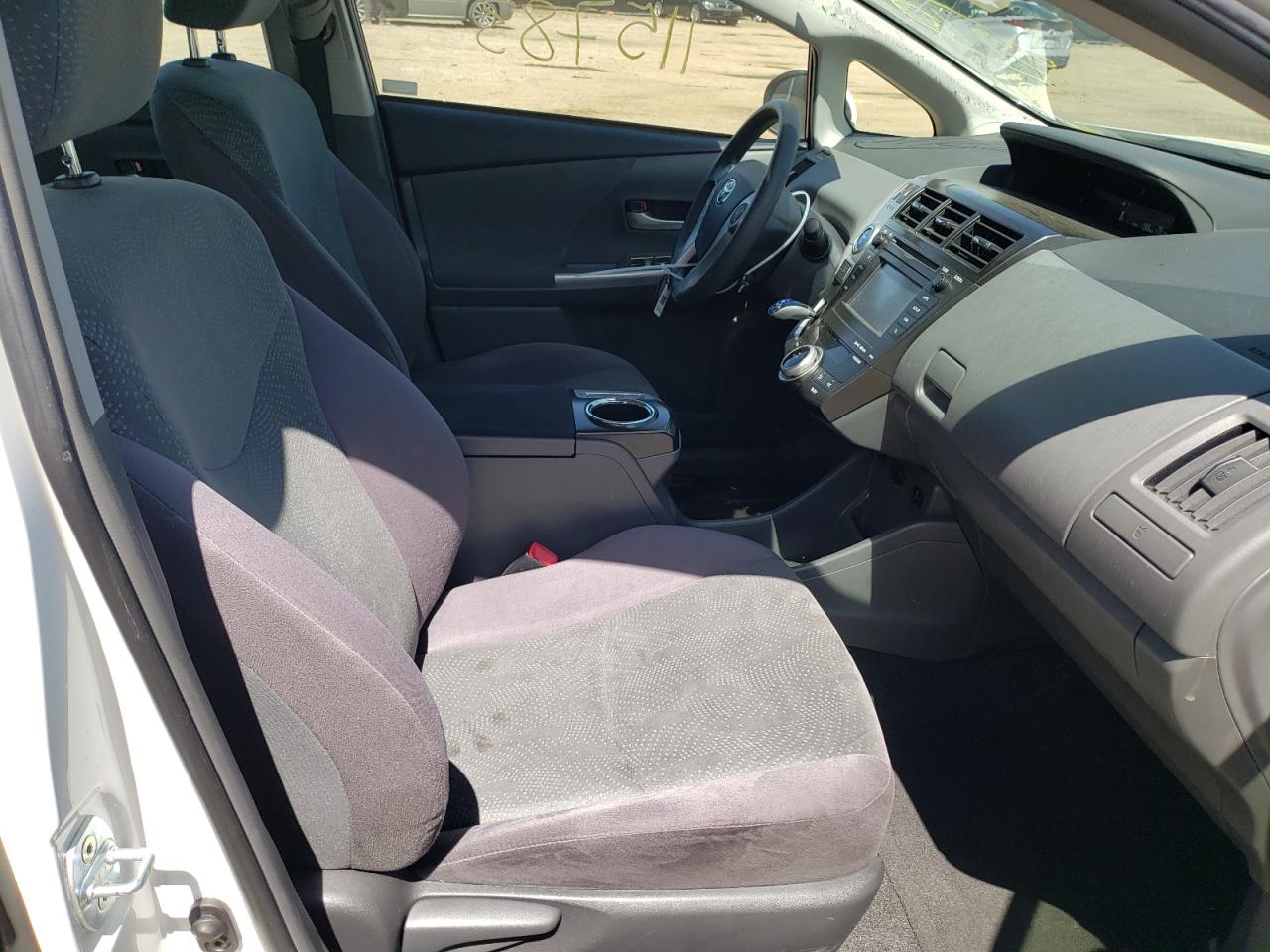 Photo 5 from auction – 2012 TOYOTA PRIUS V with VIN JTDZN3EU0C3179035