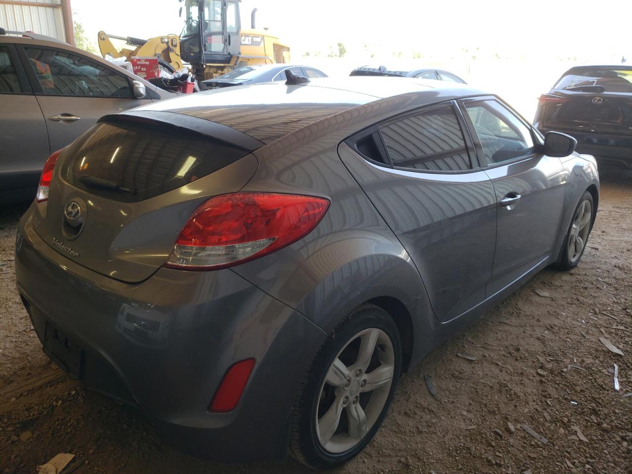 Photo 4 from auction – 2014 HYUNDAI VELOSTER with VIN KMHTC6AD0EU211395