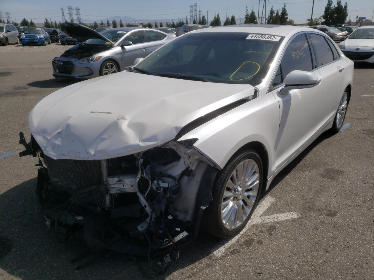 Photo 2 from auction – 2016 LINCOLN MKZ with VIN 3LN6L2GK3GR627768