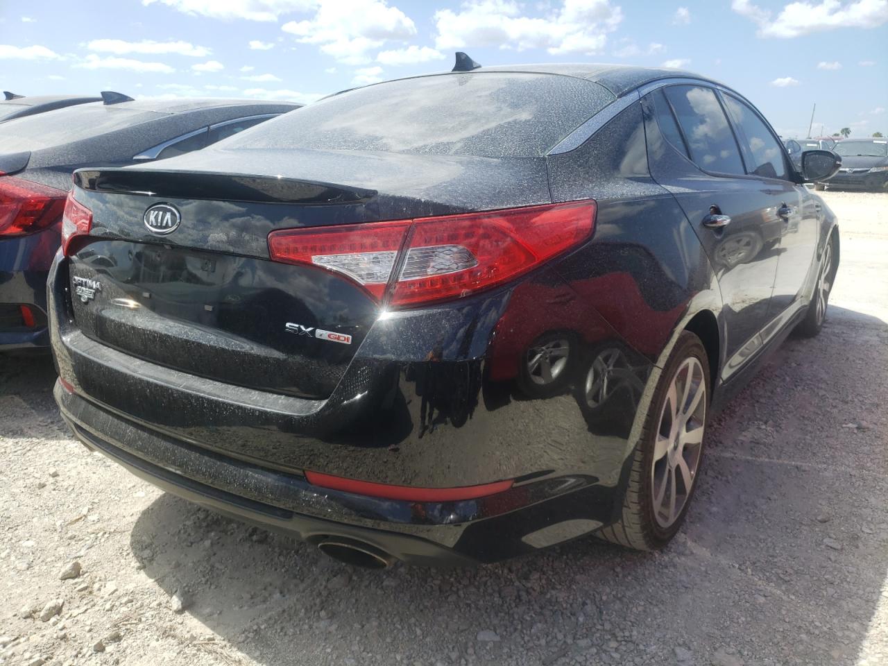 Photo 4 from auction – 2012 KIA OPTIMA SX with VIN 5XXGR4A63CG058234