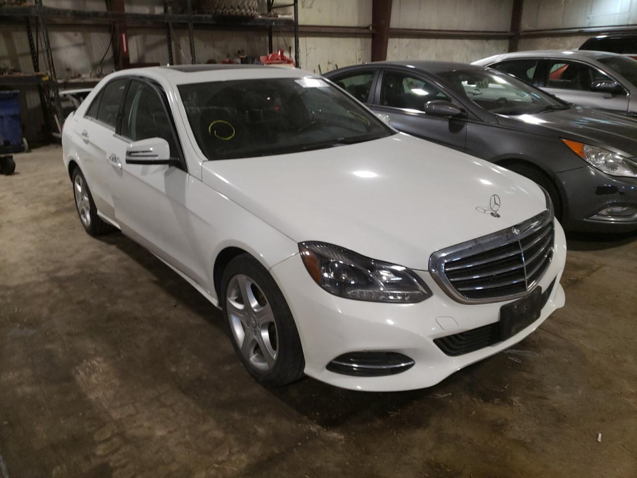 MERCEDES-BENZ E 350 4MAT 2015 with VIN WDDHF8JB1FB126466 - Photo from auction