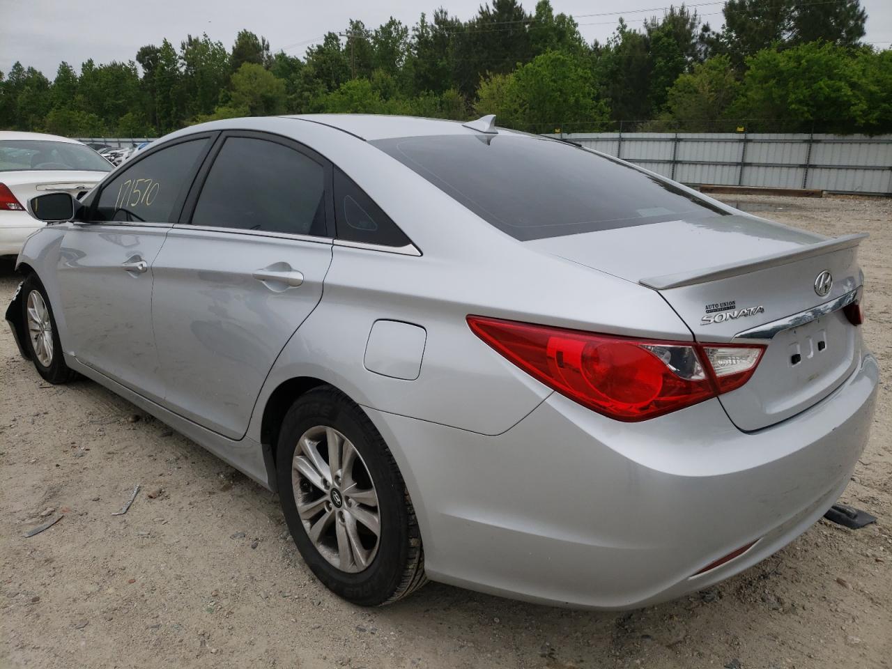 Photo 3 from auction – 2013 HYUNDAI SONATA GLS with VIN 5NPEB4AC3DH608510