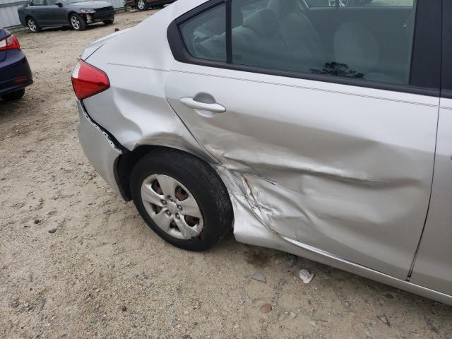 Photo 9 from auction – 2015 KIA FORTE LX with VIN KNAFK4A67F5406140