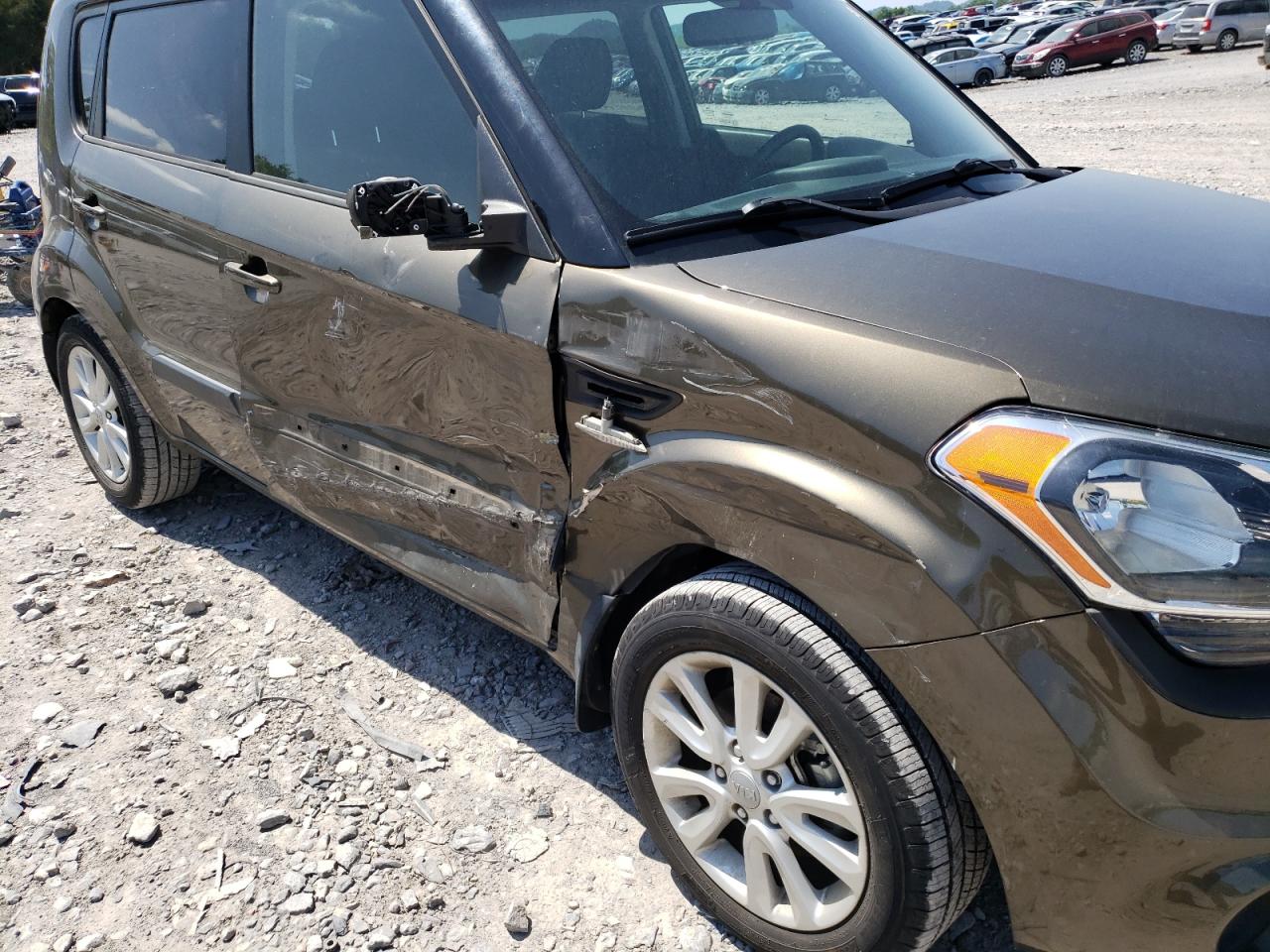 Photo 9 from auction – 2013 KIA SOUL with VIN KNDJT2A52D7530260