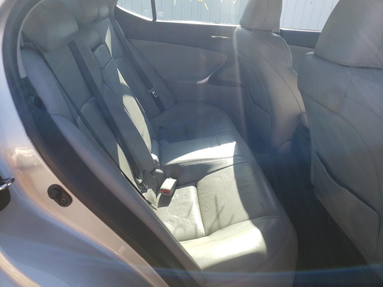 Photo 6 from auction – 2007 LEXUS IS 250 with VIN JTHCK262X75012857