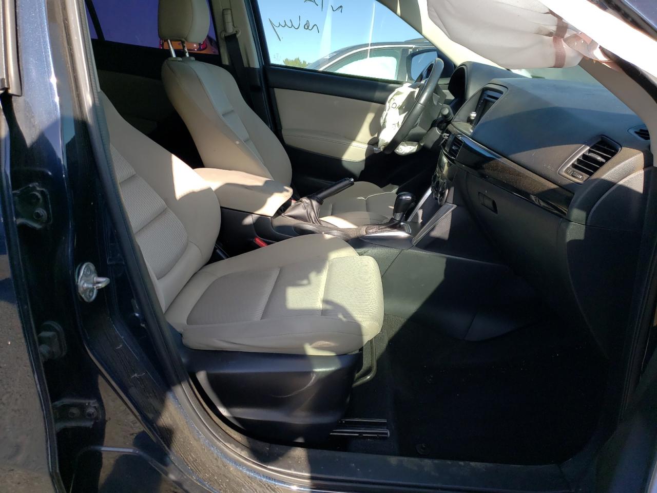 Photo 5 from auction – 2015 MAZDA CX-5 TOURI with VIN JM3KE2CY8F0531020
