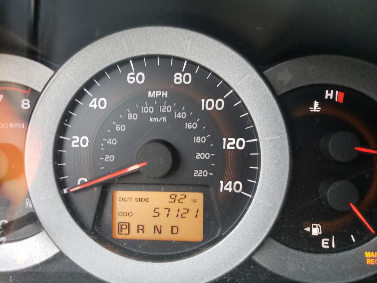 Photo 8 from auction – 2007 TOYOTA RAV4 with VIN JTMZD33V975038098