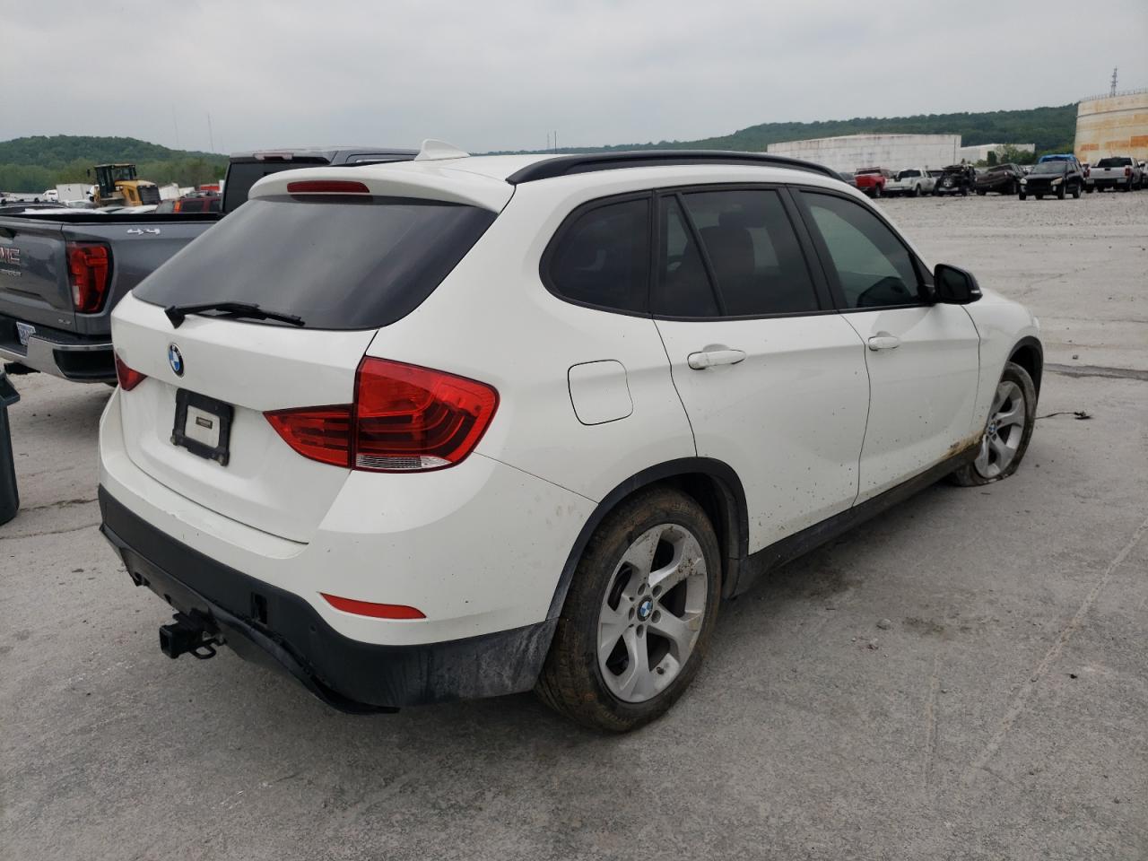 Photo 4 from auction – 2014 BMW X1 XDRIVE2 with VIN WBAVL1C58EVY15998