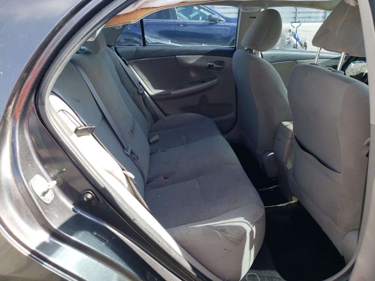 Photo 6 from auction – 2011 TOYOTA COROLLA L with VIN 2T1BU4EE7BC576458