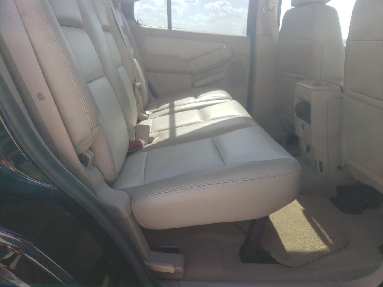Photo 6 from auction – 2006 FORD EXPLORER E with VIN 1FMEU74E16UB29144