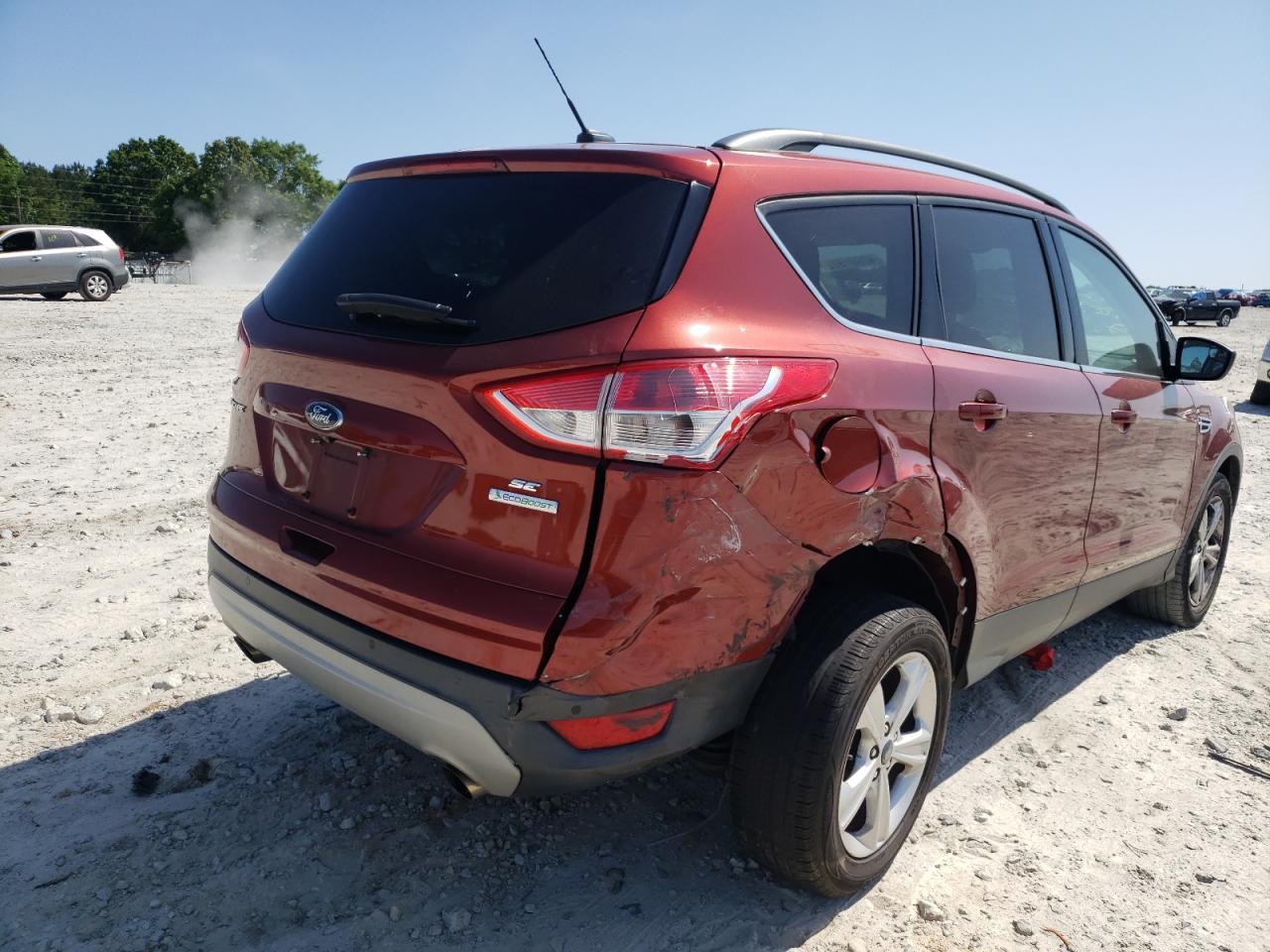 Zdjęcie 4 z aukcji – 2014 FORD ESCAPE SE z VIN 1FMCU0GX2EUC97823