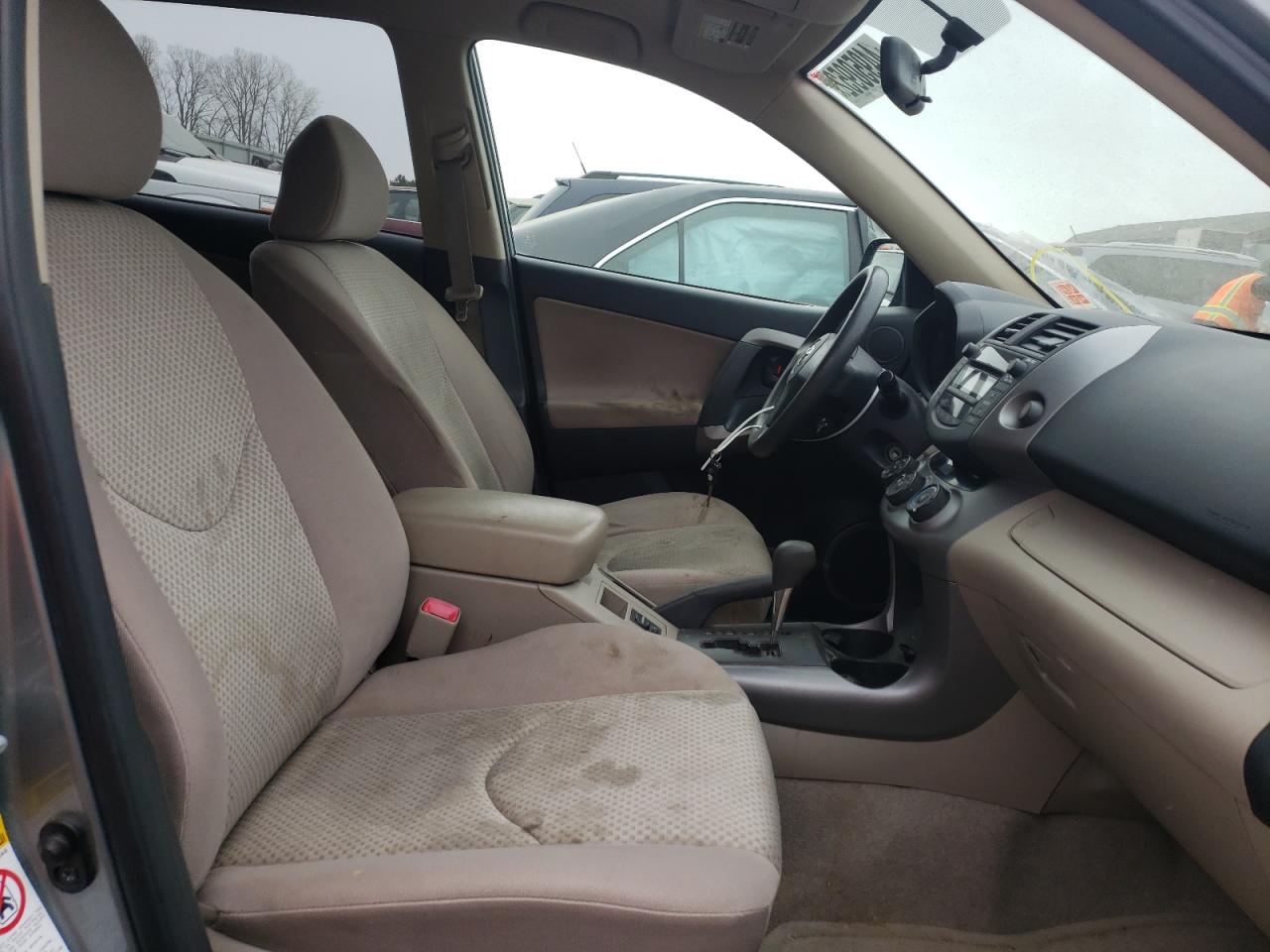 Photo 5 from auction – 2007 TOYOTA RAV4 with VIN JTMBD33V875111513
