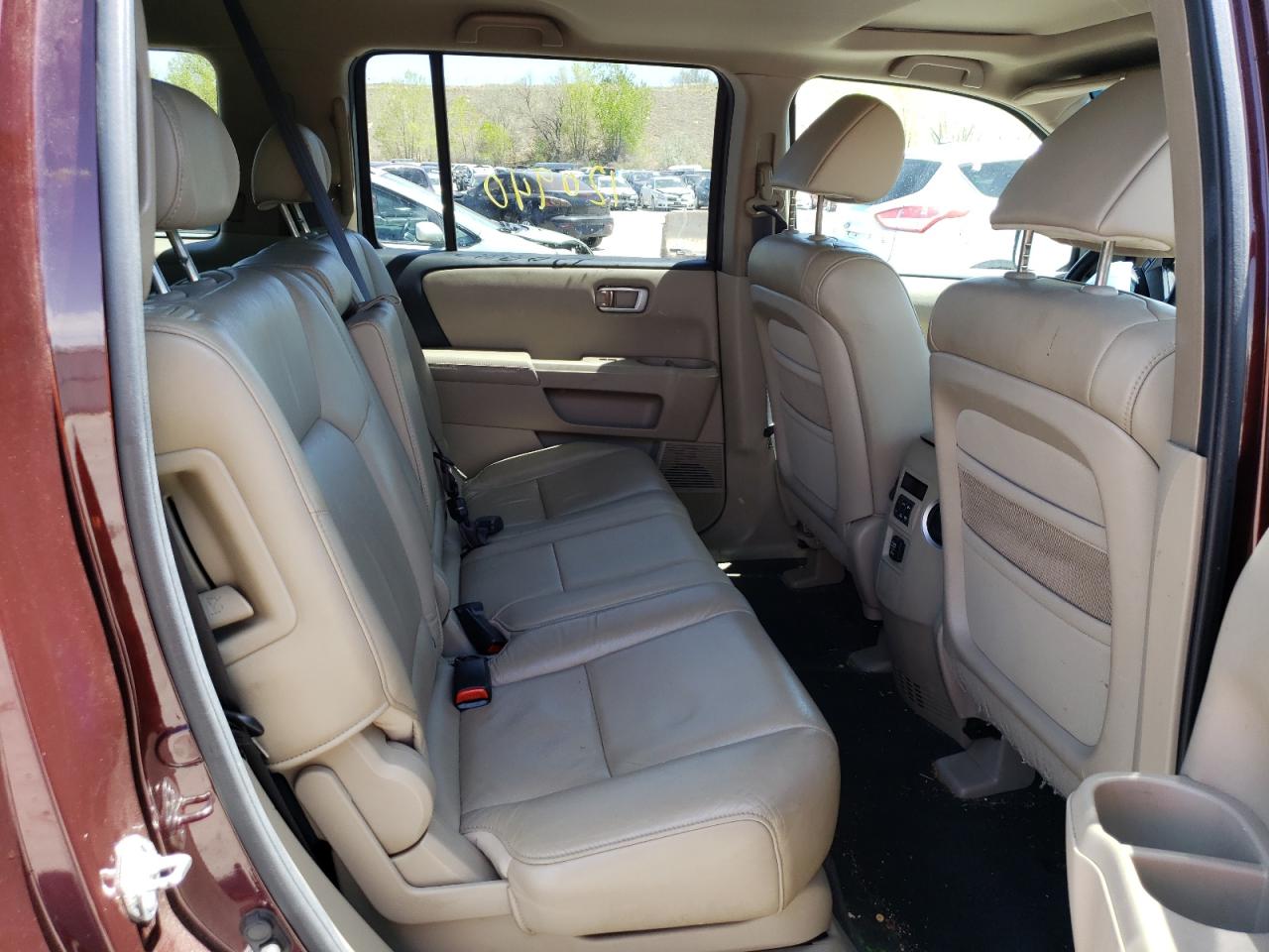 Photo 6 from auction – 2011 HONDA PILOT EXL with VIN 5FNYF4H5XBB044746
