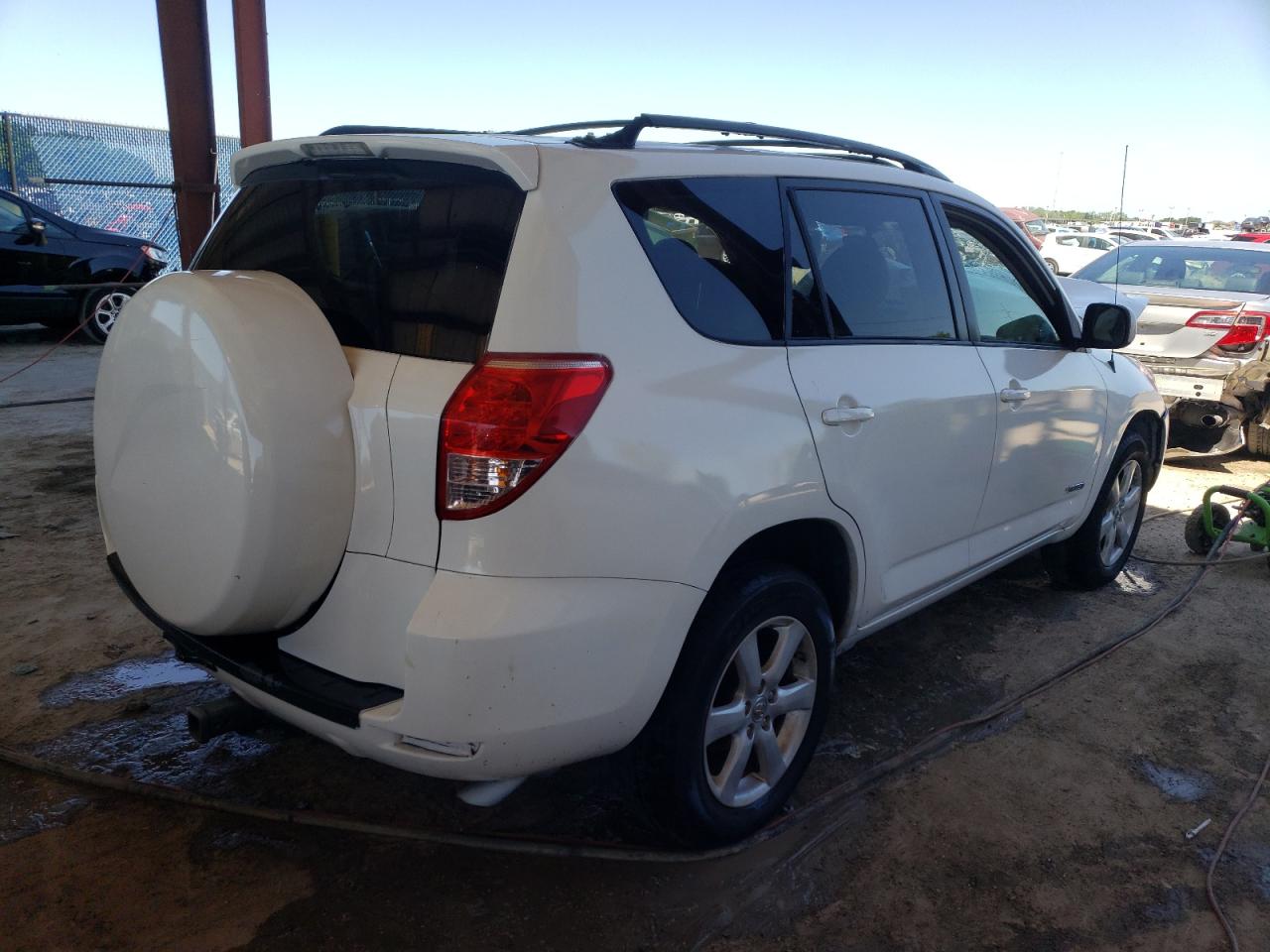 Photo 4 from auction – 2008 TOYOTA RAV4 LIMIT with VIN JTMZK31V085020602