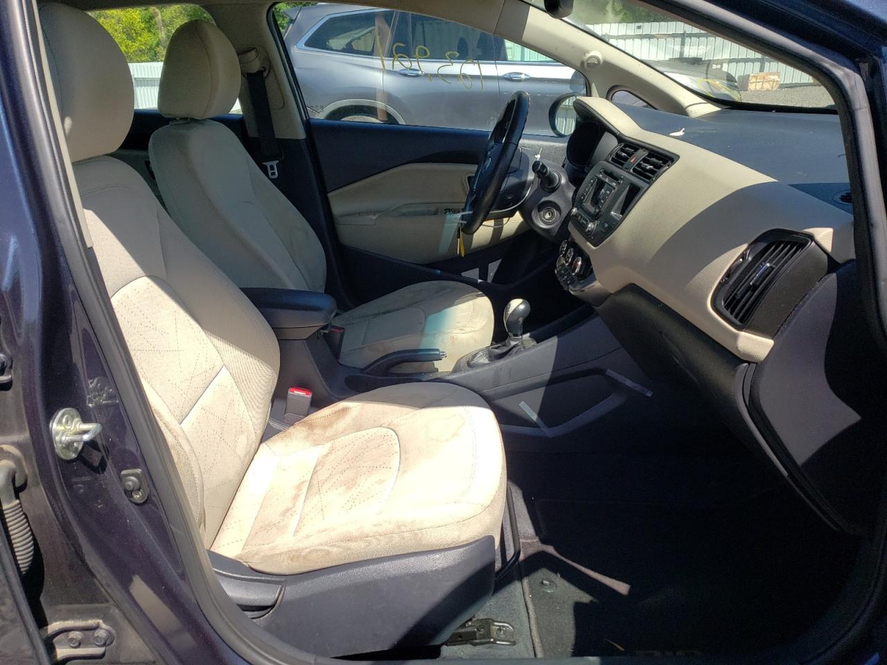 Photo 5 from auction – 2012 KIA RIO EX with VIN KNADN4A32C6056653