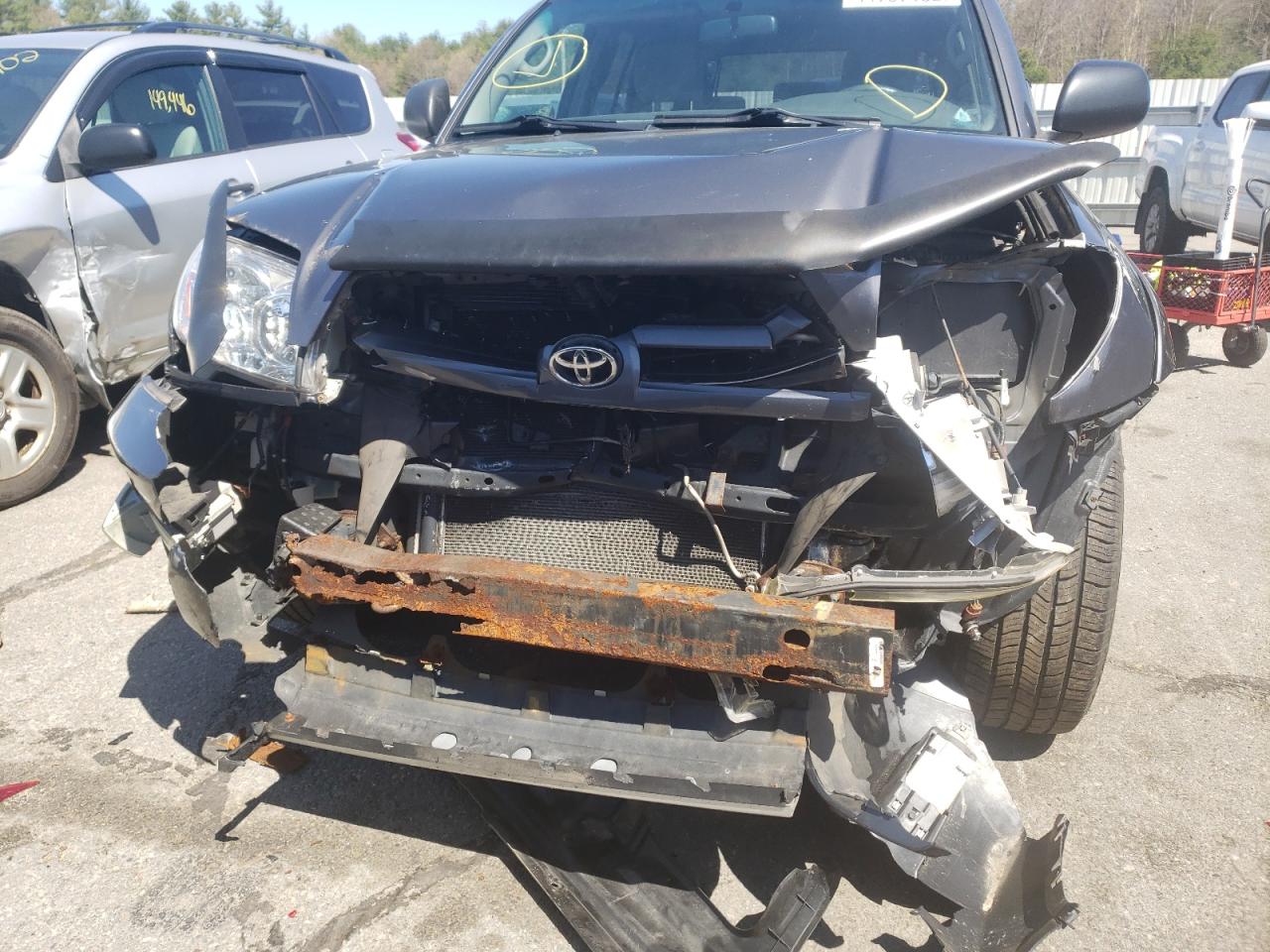 Photo 9 from auction – 2004 TOYOTA 4RUNNER SR with VIN JTEBU14R048025608