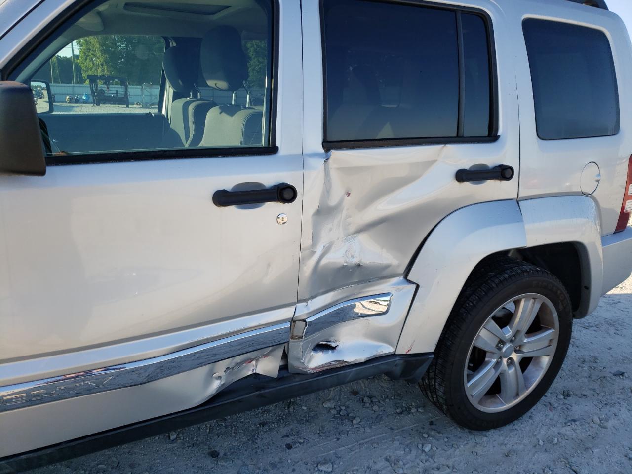 Photo 9 from auction – 2011 JEEP LIBERTY SP with VIN 1J4PP2GK2BW543261