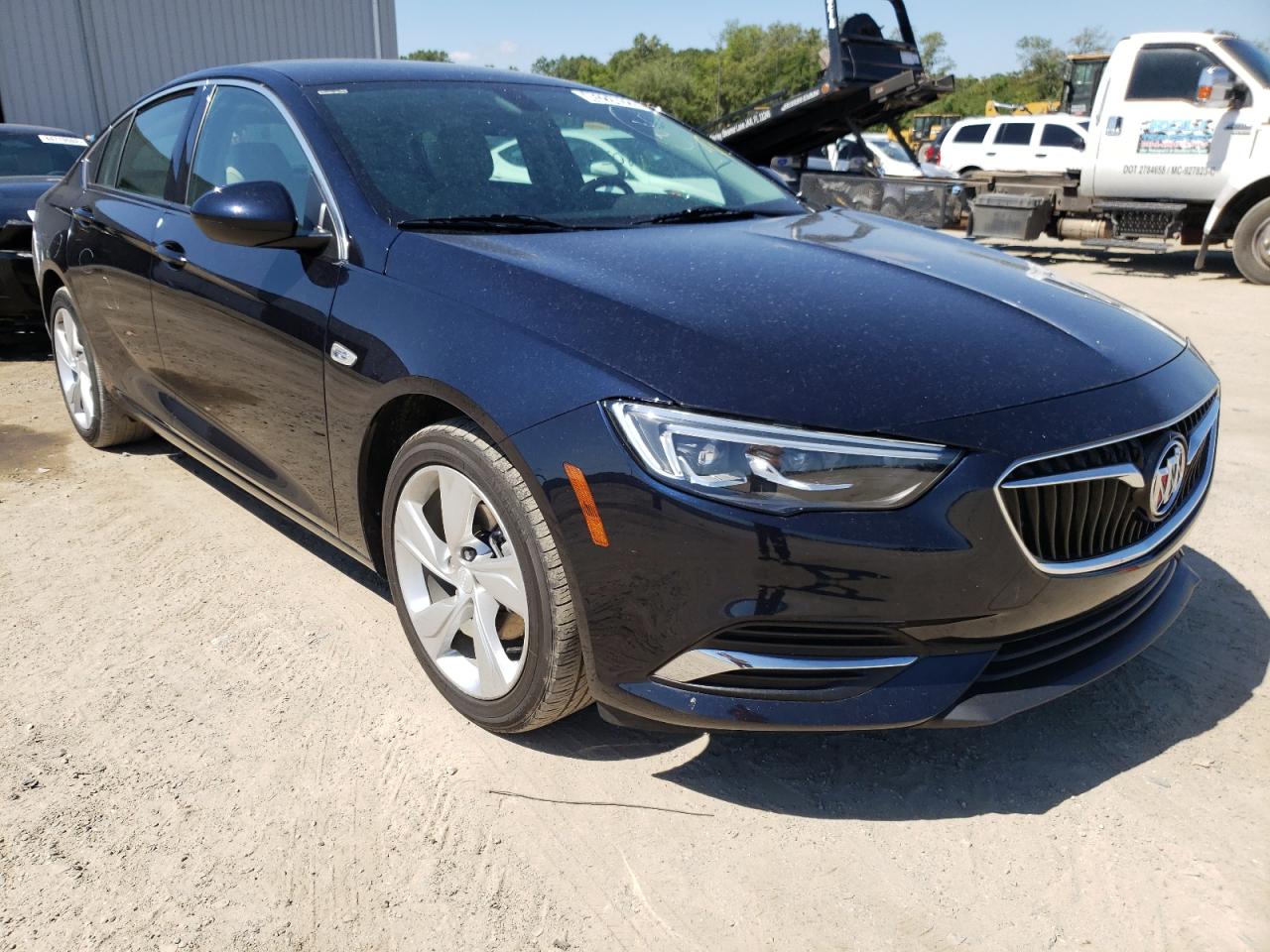 BUICK REGAL PREF 2018 with VIN W04GL6SXXJ1096423 - Photo from auction