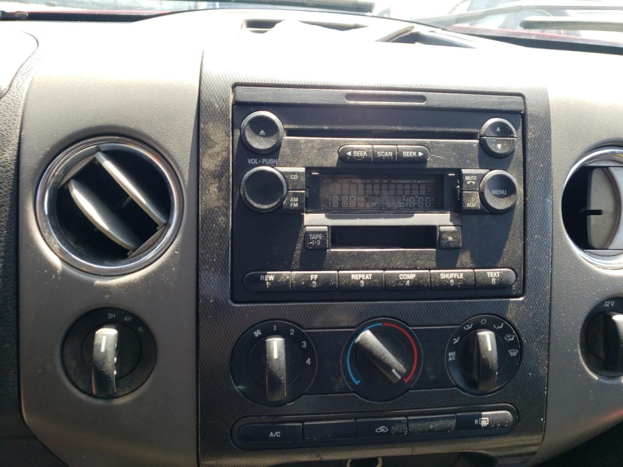 Photo 9 from auction – 2004 FORD F150 with VIN 1FTPX04544KD40200
