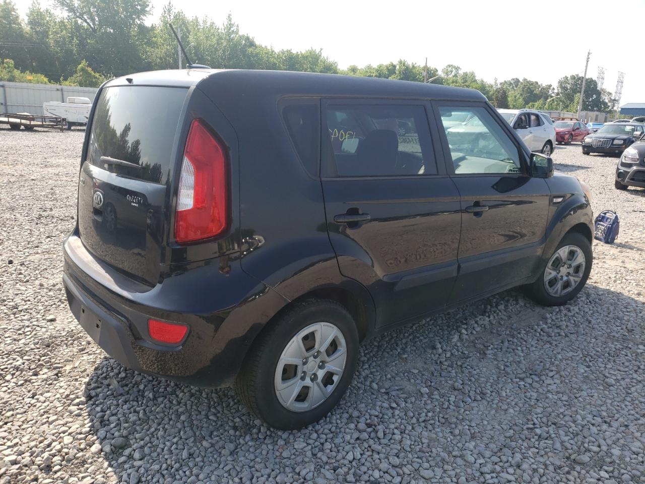 Photo 4 from auction – 2013 KIA SOUL with VIN KNDJT2A57D7752194
