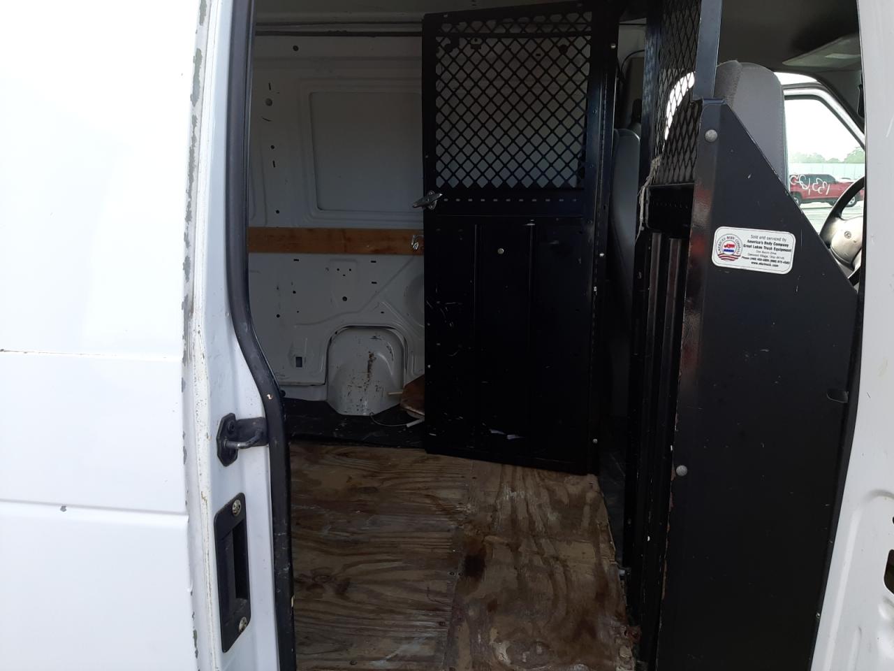 Photo 6 from auction – 2001 FORD ECONOLINE with VIN 1FTNE24251HA77626