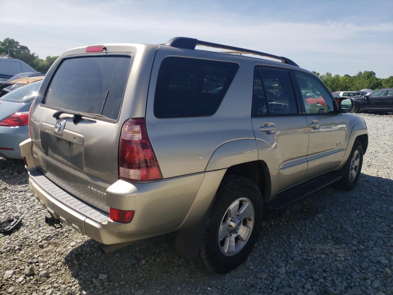 Photo 4 from auction – 2005 TOYOTA 4RUNNER SR with VIN JTEBU14R858048586
