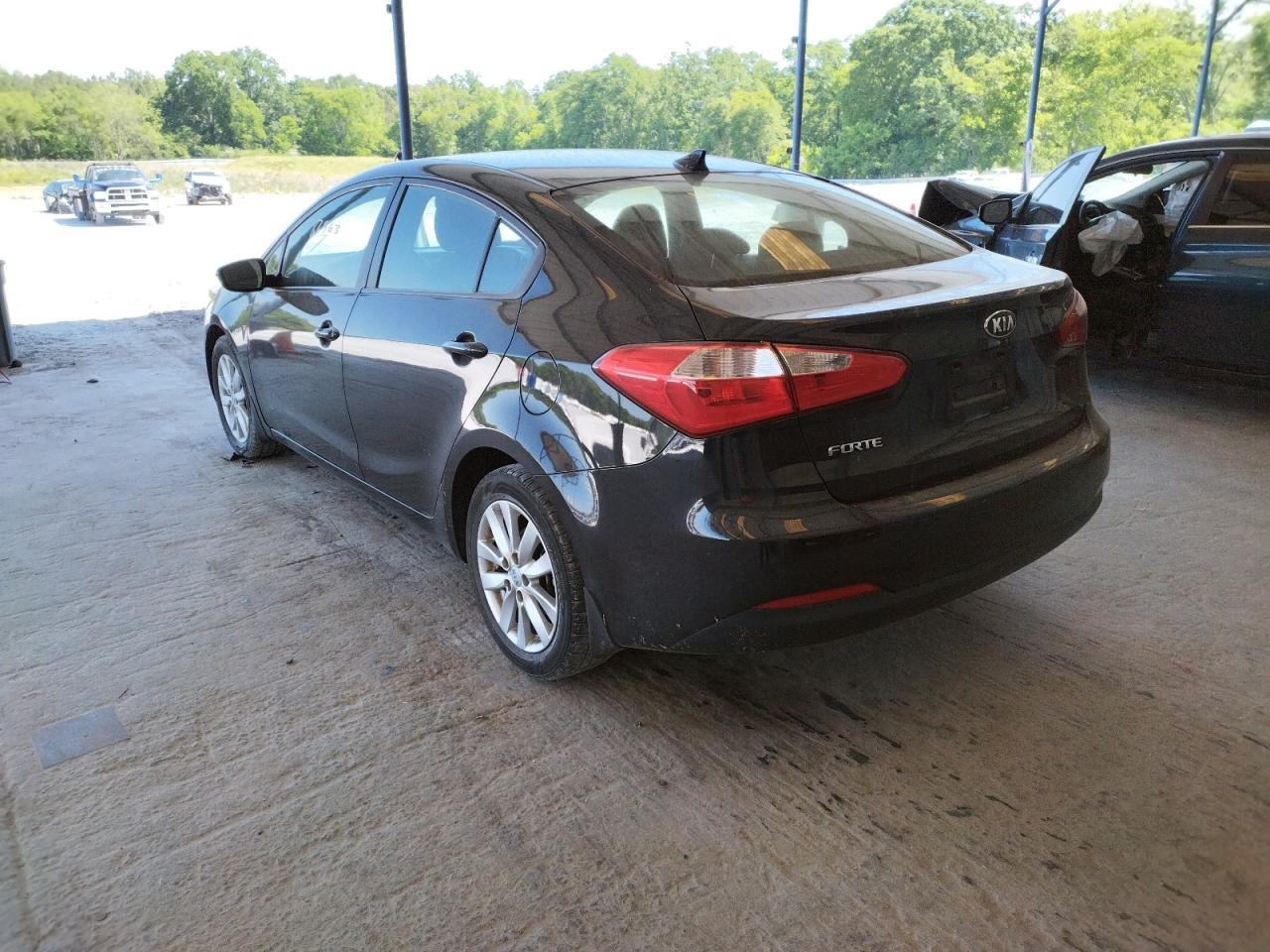 Photo 3 from auction – 2014 KIA FORTE LX with VIN KNAFX4A69E5062343