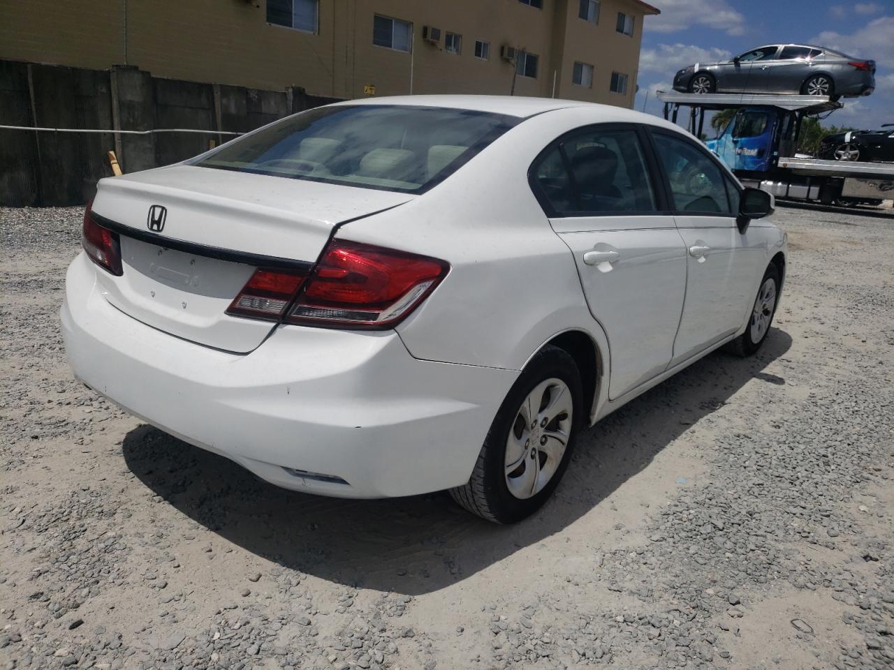 Photo 4 from auction – 2013 HONDA CIVIC LX with VIN 19XFB2F5XDE007697