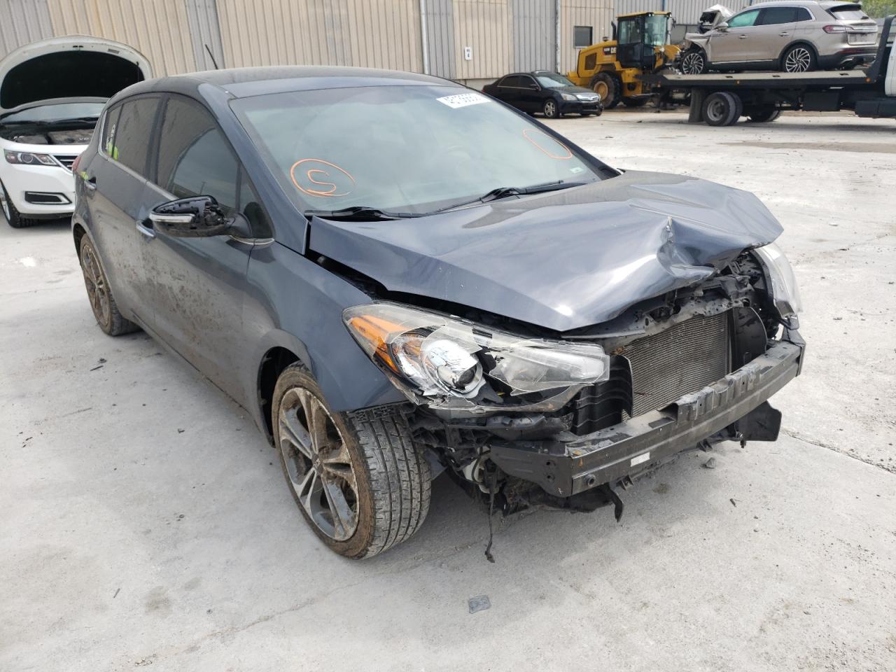 Zdjęcie 1 z aukcji – 2016 KIA FORTE EX z VIN KNAFX5A86G5587838