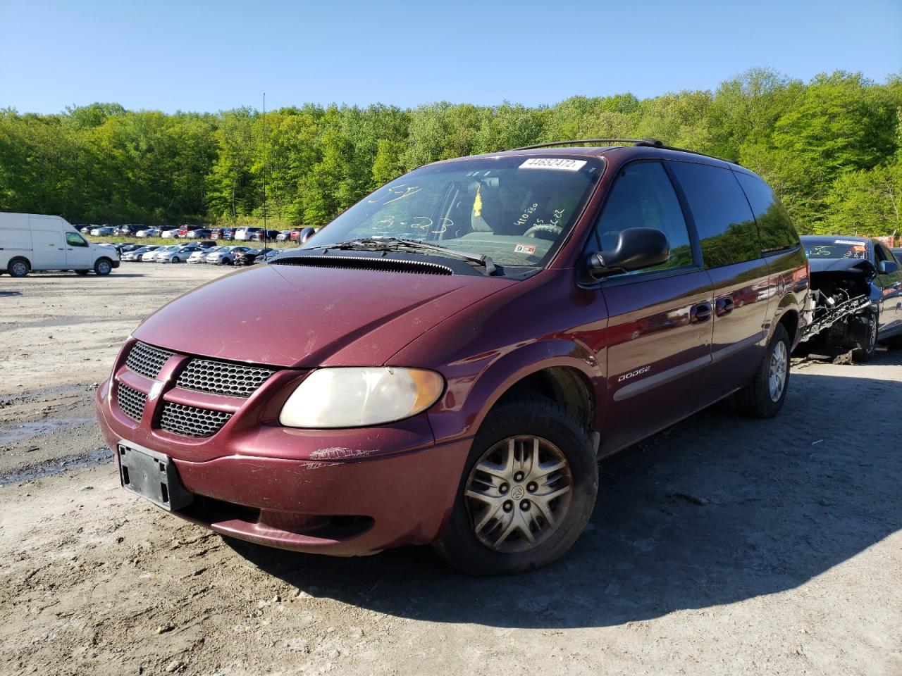 Photo 2 from auction – 2001 DODGE GRAND CARA with VIN 2B8GP44311R373895