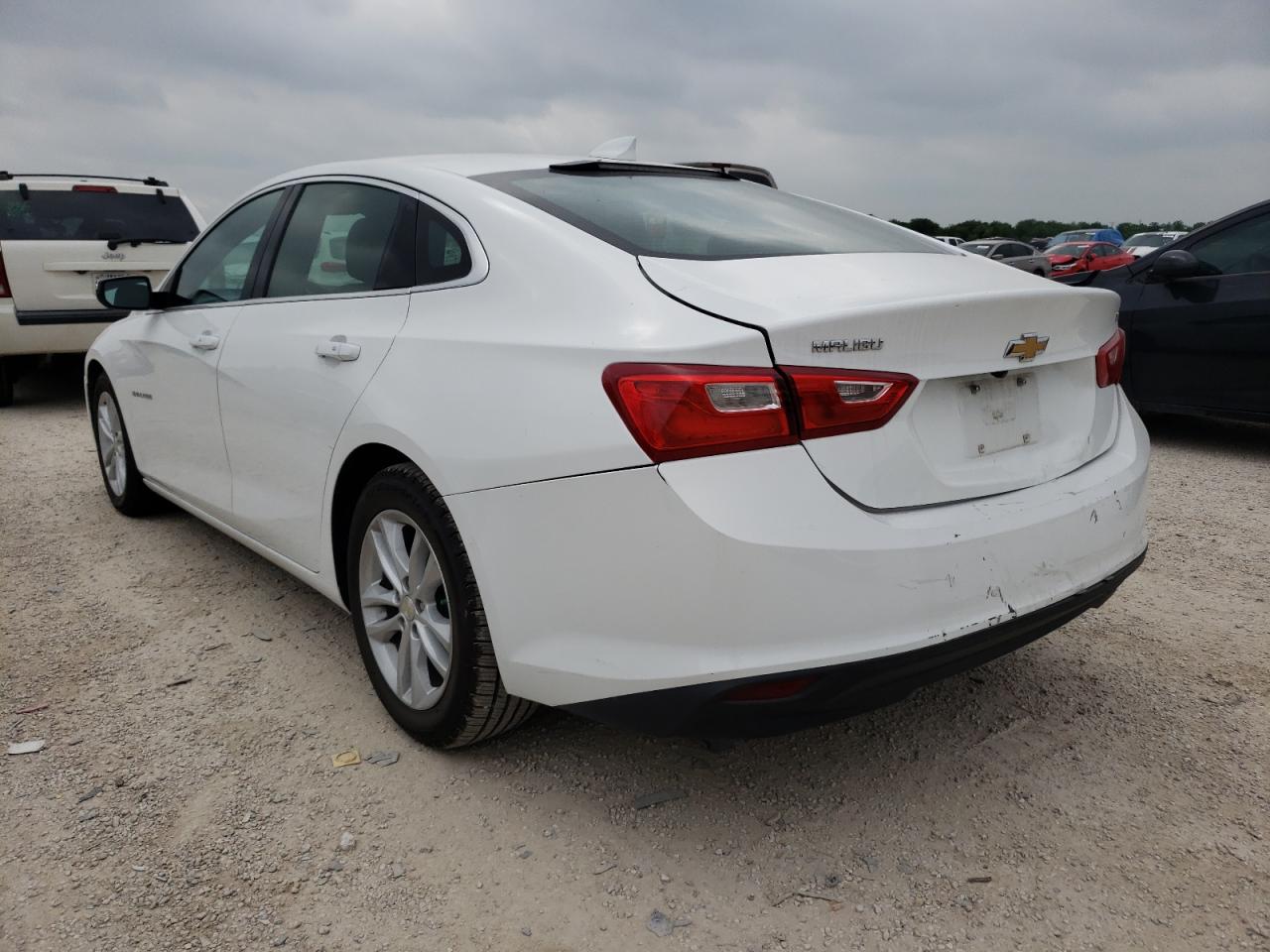 Photo 3 from auction – 2017 CHEVROLET MALIBU LT with VIN 1G1ZE5ST6HF114941