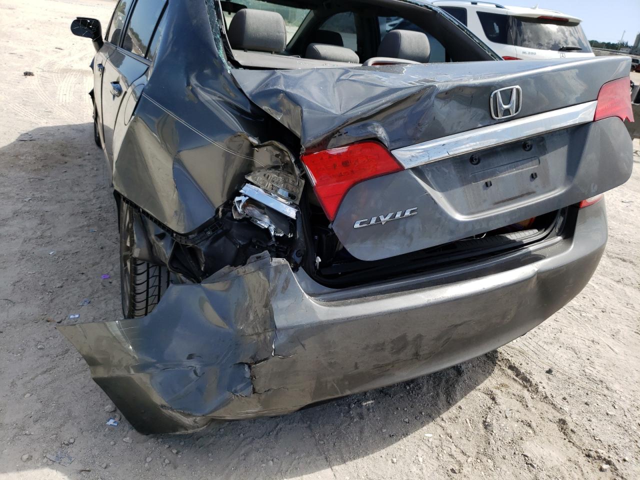 Photo 9 from auction – 2011 HONDA CIVIC EX with VIN 19XFA1F80BE003629