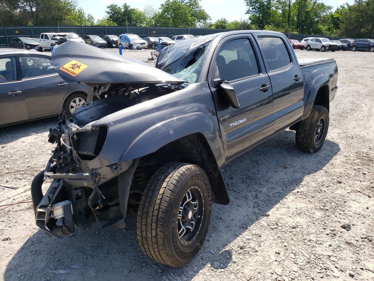 Photo 2 from auction – 2011 TOYOTA TACOMA DOU with VIN 3TMLU4EN2BM072282
