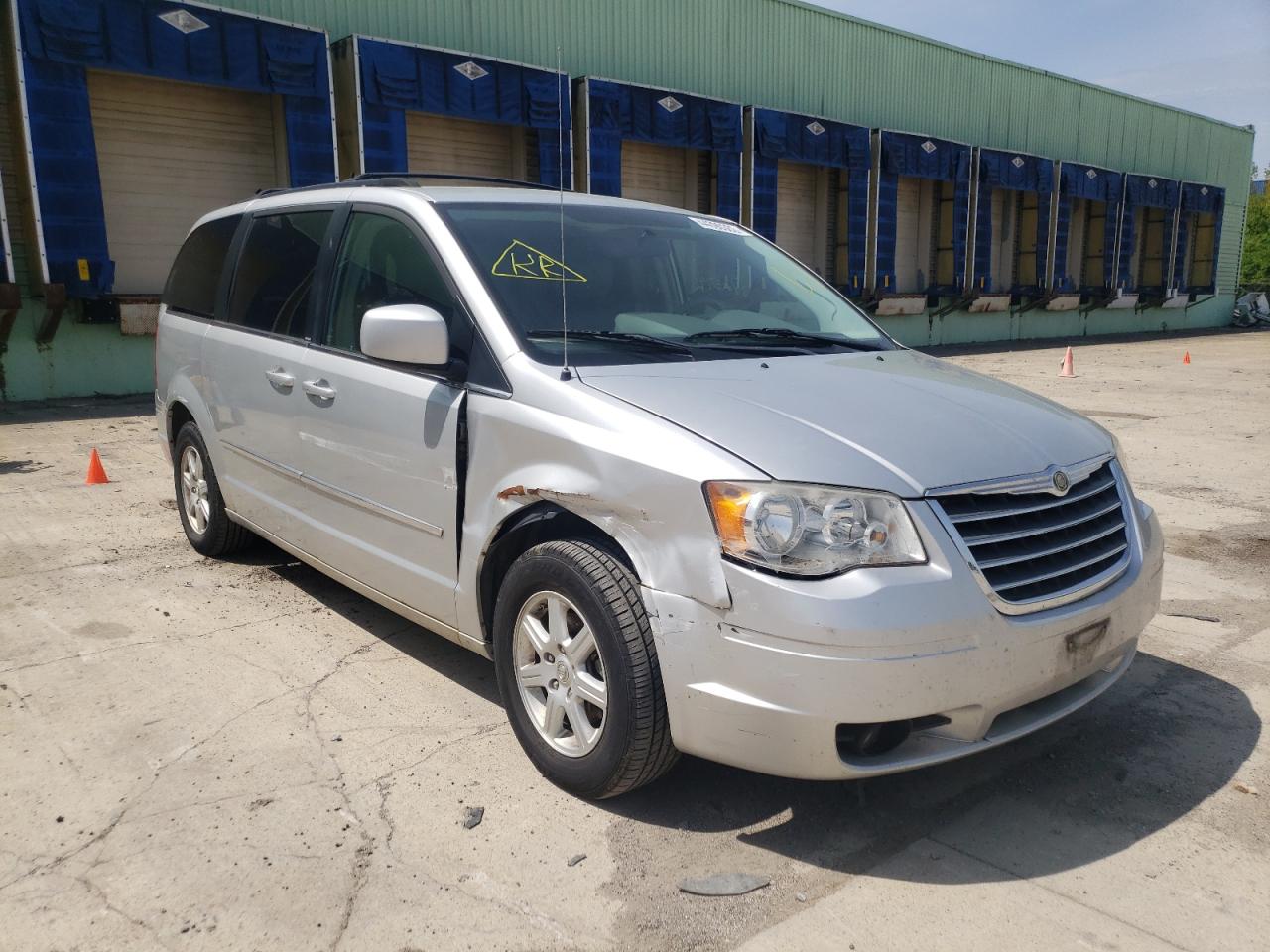 CHRYSLER TOWN & COU 2010 with VIN 2A4RR5D1XAR188184 - Photo from auction