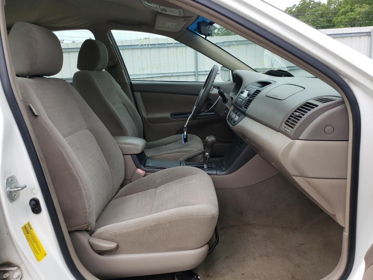 Photo 5 from auction – 2006 TOYOTA CAMRY LE with VIN 4T1BE30K56U732151